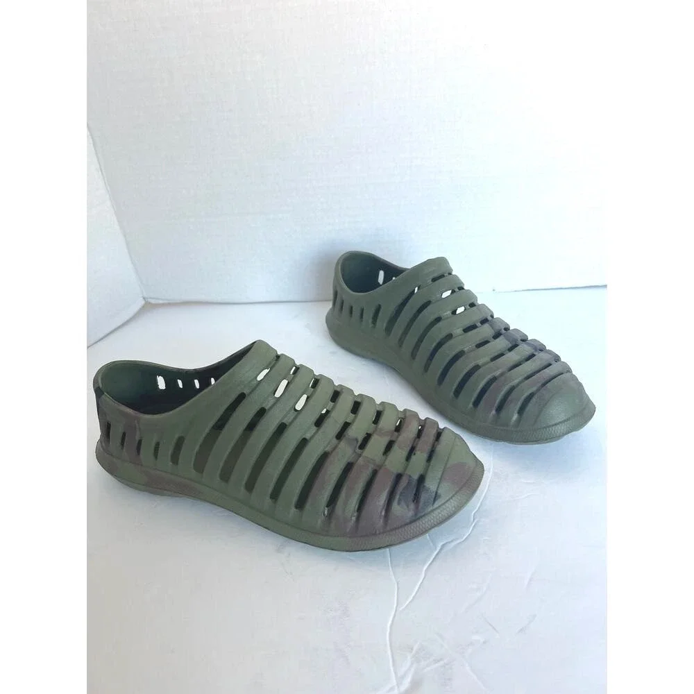 OT Revolution Camo Green and Brown Men's Rubber Water Slip On Shoes‎ Small  8-9